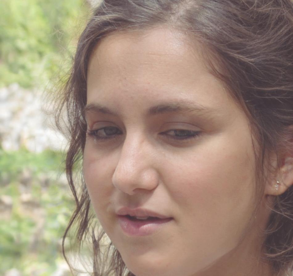 Retrato profesional de Elena Martínez